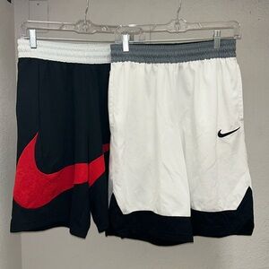 EUC set of 2 Mens Basketball Shorts size Medium